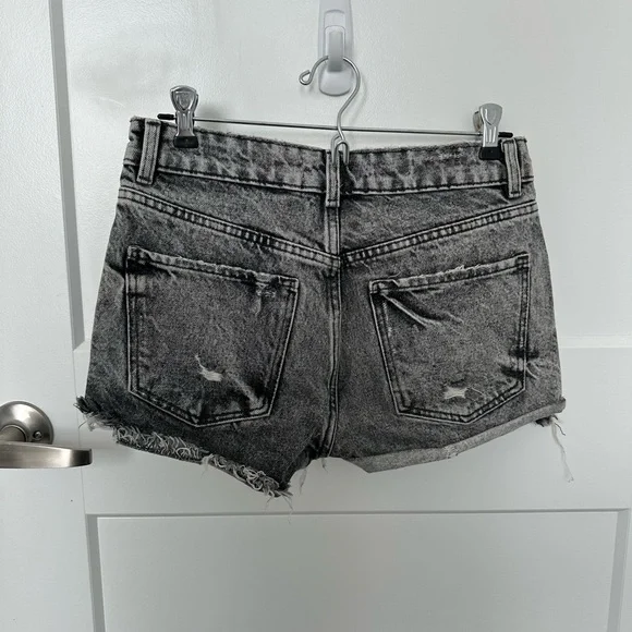 Zara Grey Jean Shorts - Size 2 - Picture 5 of 7